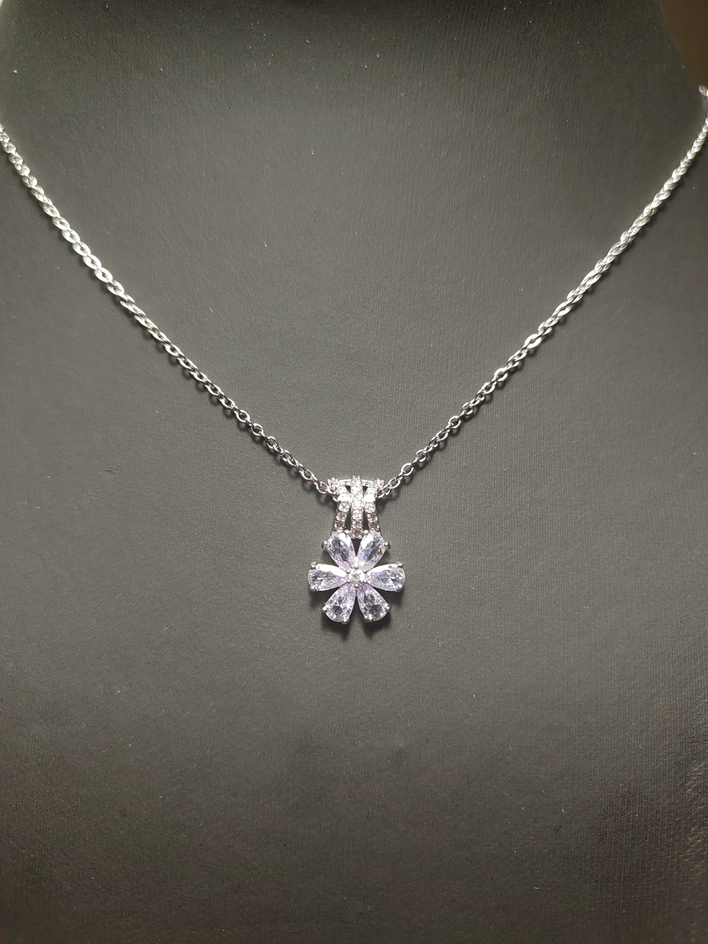 Lavender Flower Pendant Necklace
